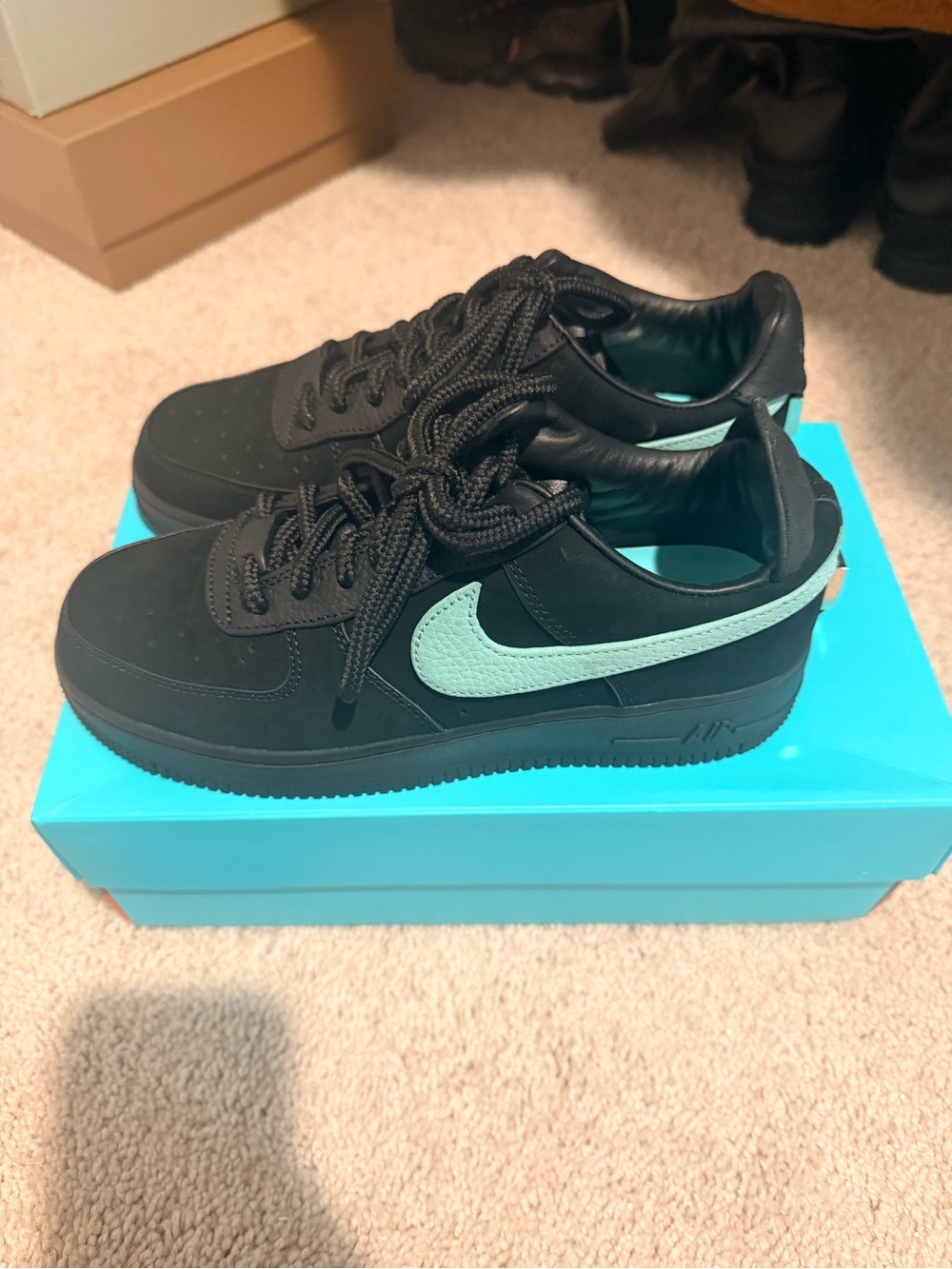 Tiffany & Co. x Nike Air Force 1 Low “1837” Sneakers